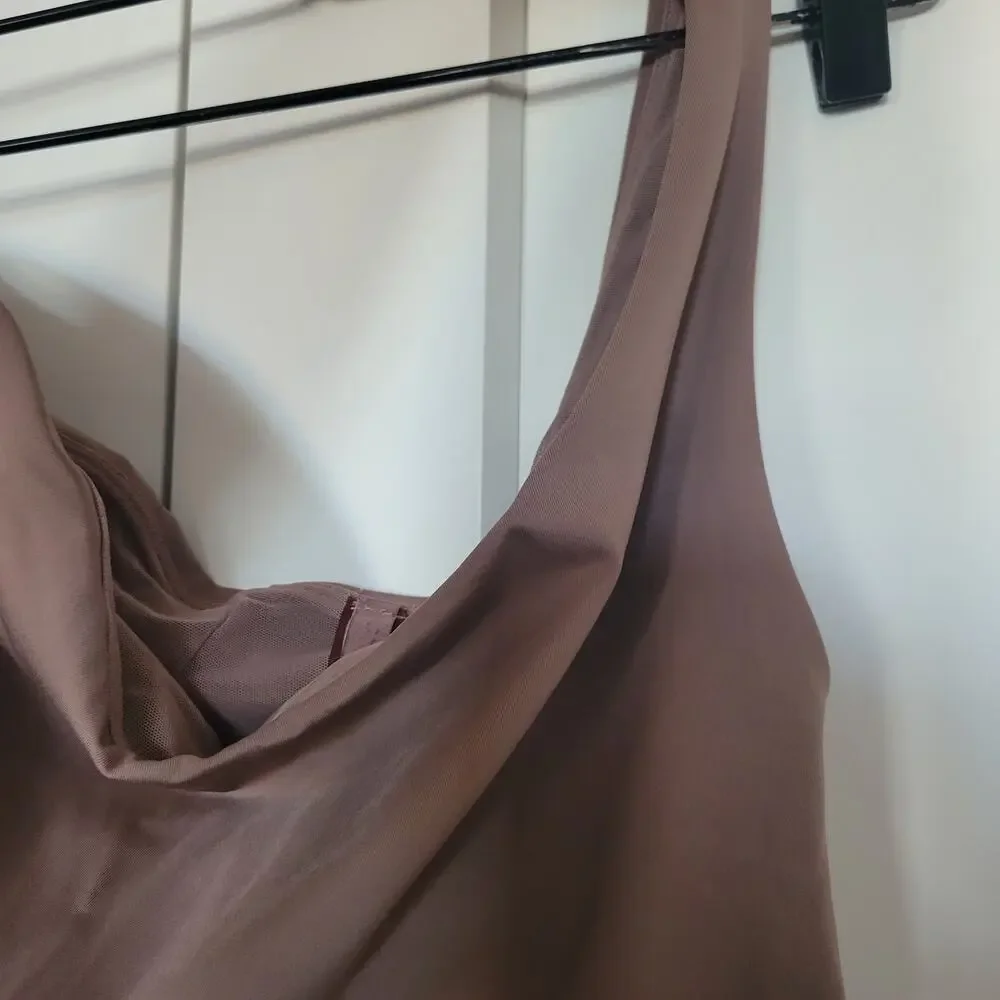 SKIMS One Shoulder Jumpsuit Umber - Picture 4 of 8